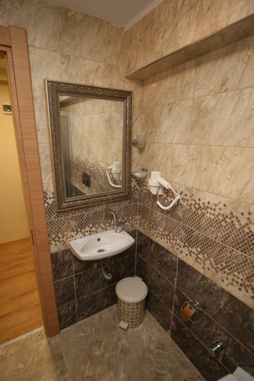 Yues Hotel イスタンブール エクステリア 写真